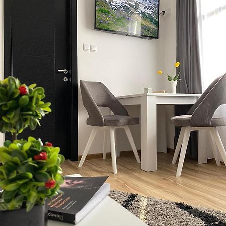 Restoran,,Vuk,, Trsic Bed & Breakfast エクステリア 写真