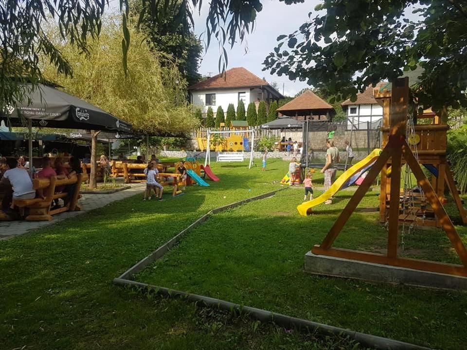 Restoran,,Vuk,, Trsic Bed & Breakfast エクステリア 写真
